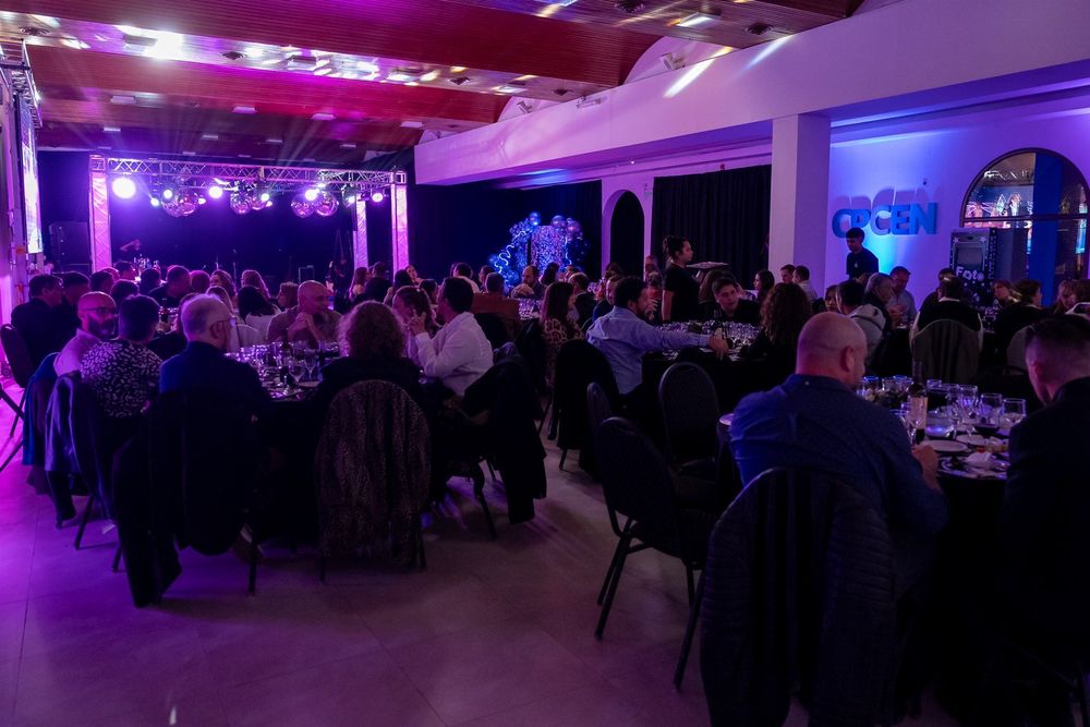 Cena anual celebración día del graduado en Ciencias Económicas