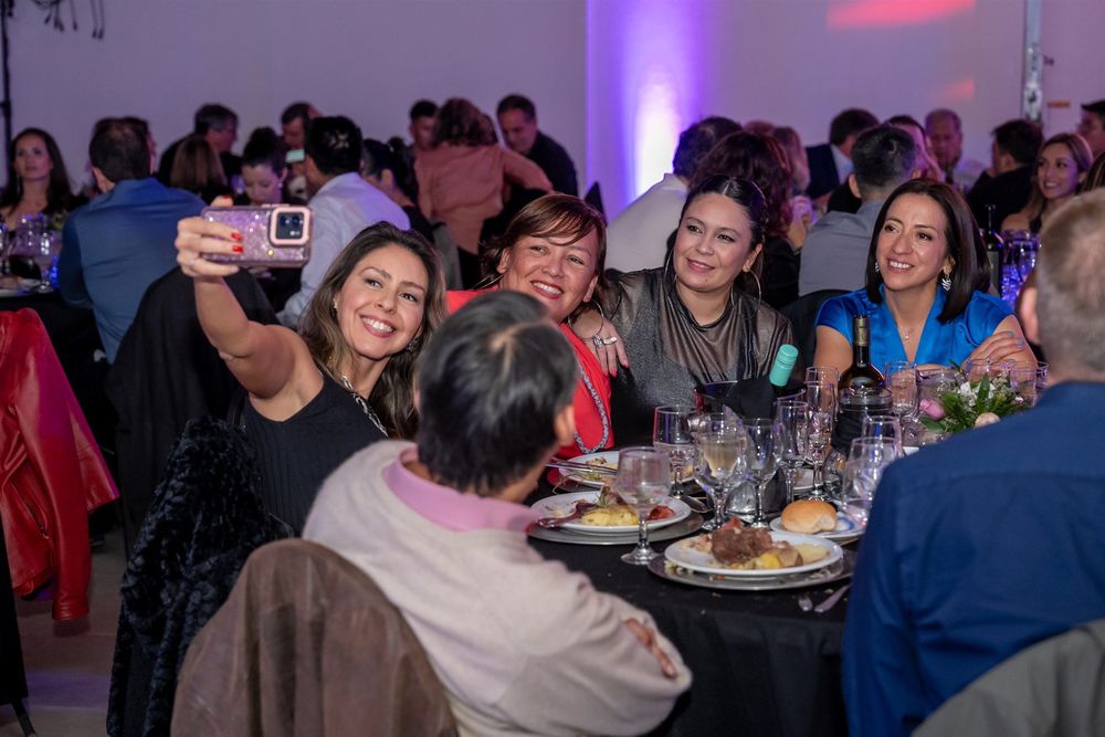 Cena anual celebración día del graduado en Ciencias Económicas