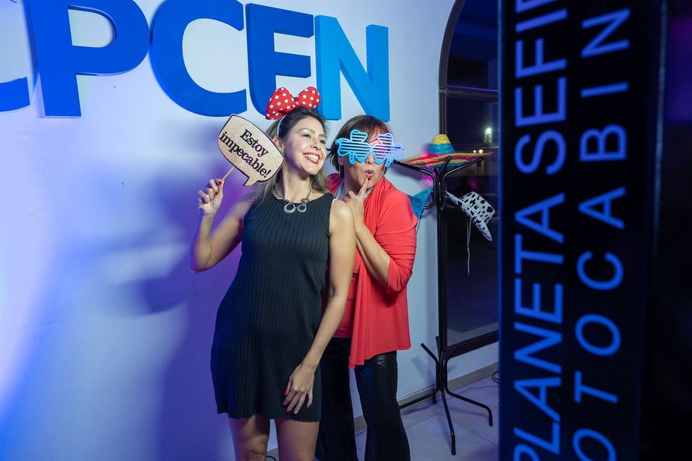 Cena anual celebración día del graduado en Ciencias Económicas