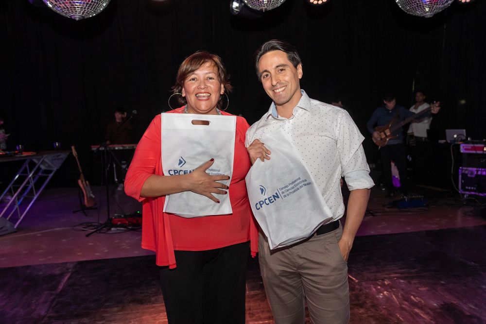 Cena anual celebración día del graduado en Ciencias Económicas