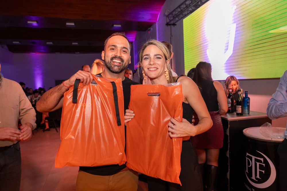 Cena anual celebración día del graduado en Ciencias Económicas