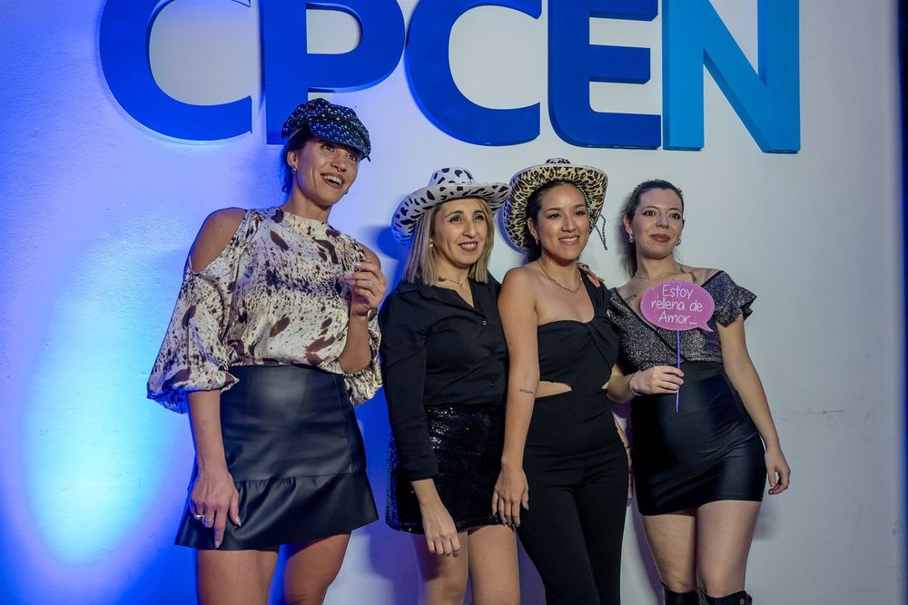Cena anual celebración día del graduado en Ciencias Económicas