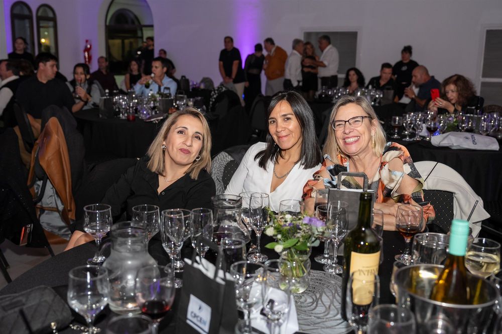 Cena anual celebración día del graduado en Ciencias Económicas