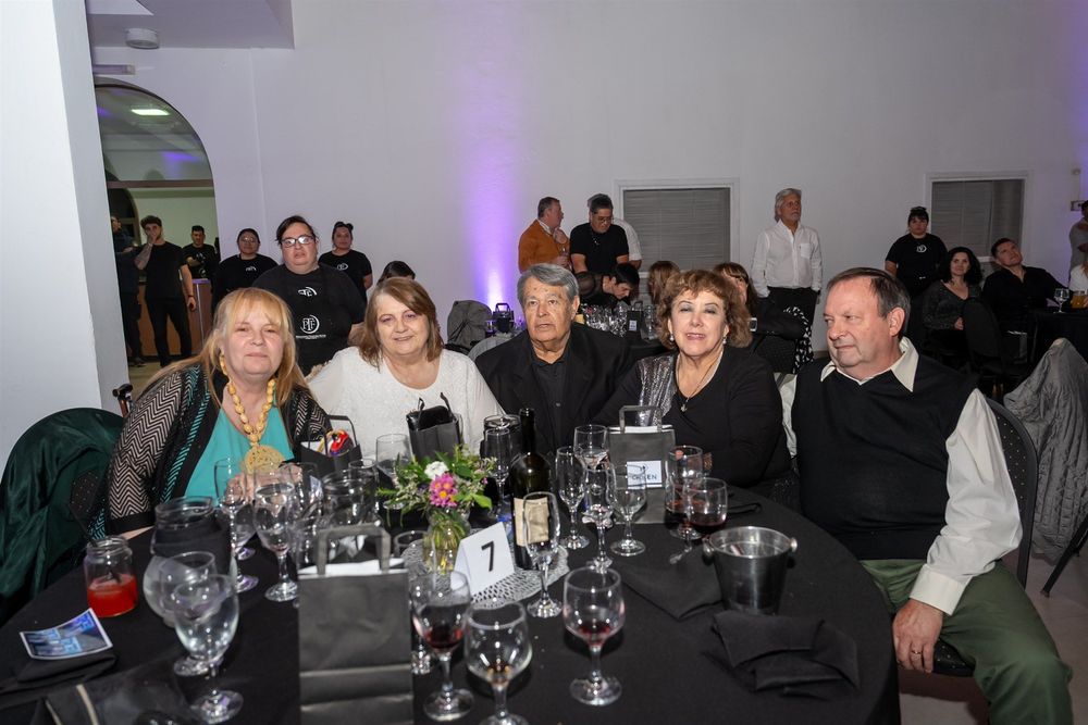 Cena anual celebración día del graduado en Ciencias Económicas