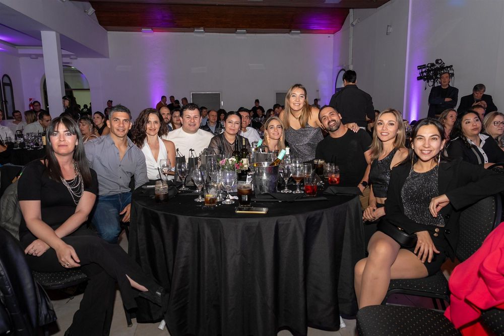 Cena anual celebración día del graduado en Ciencias Económicas