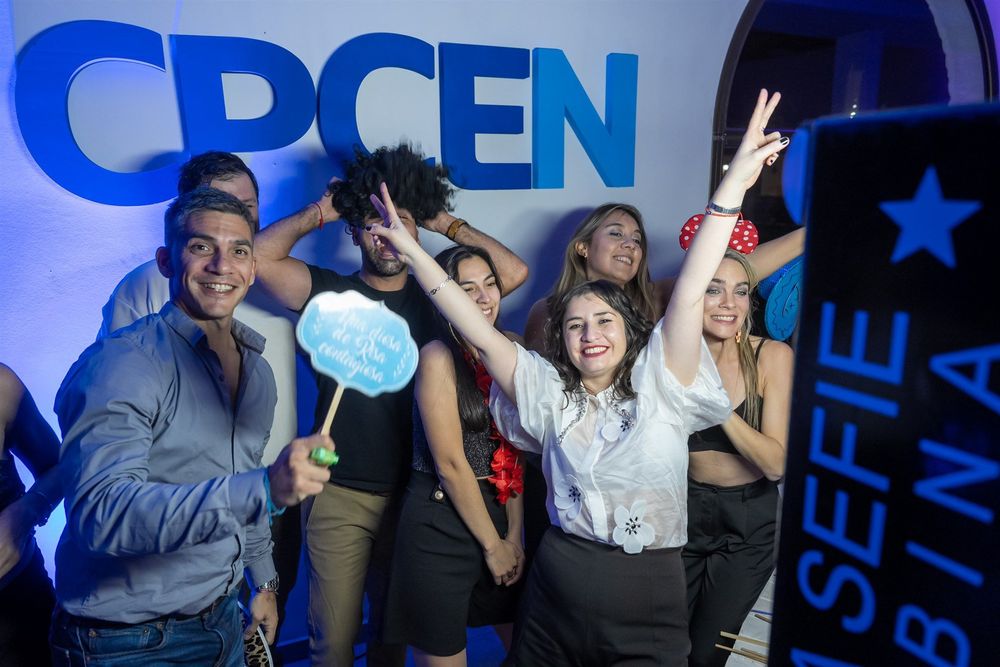 Cena anual celebración día del graduado en Ciencias Económicas