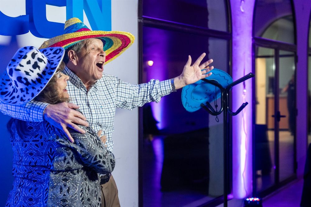 Cena anual celebración día del graduado en Ciencias Económicas