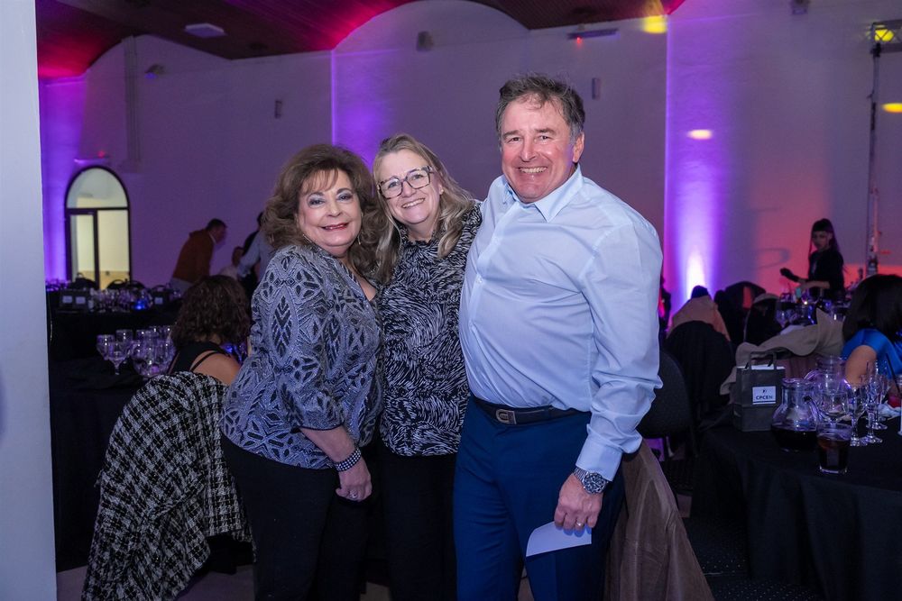 Cena anual celebración día del graduado en Ciencias Económicas