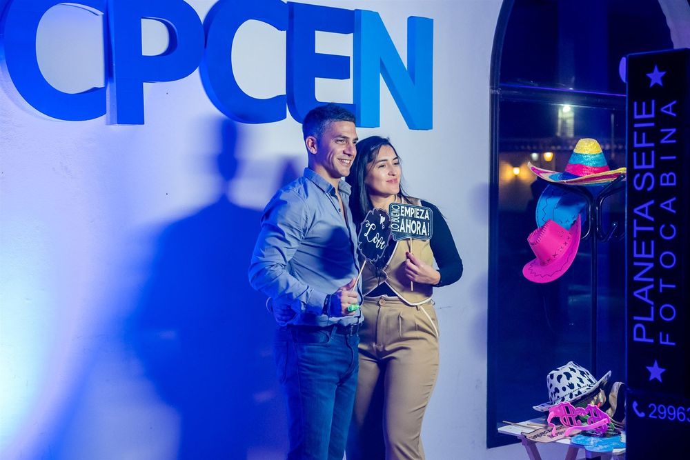 Cena anual celebración día del graduado en Ciencias Económicas