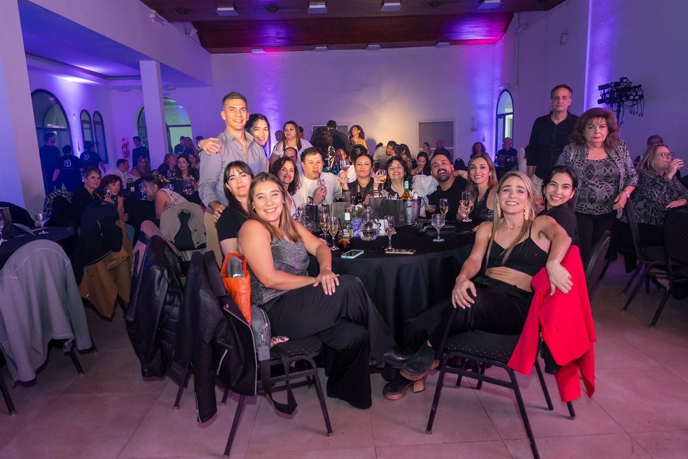 Cena anual celebración día del graduado en Ciencias Económicas
